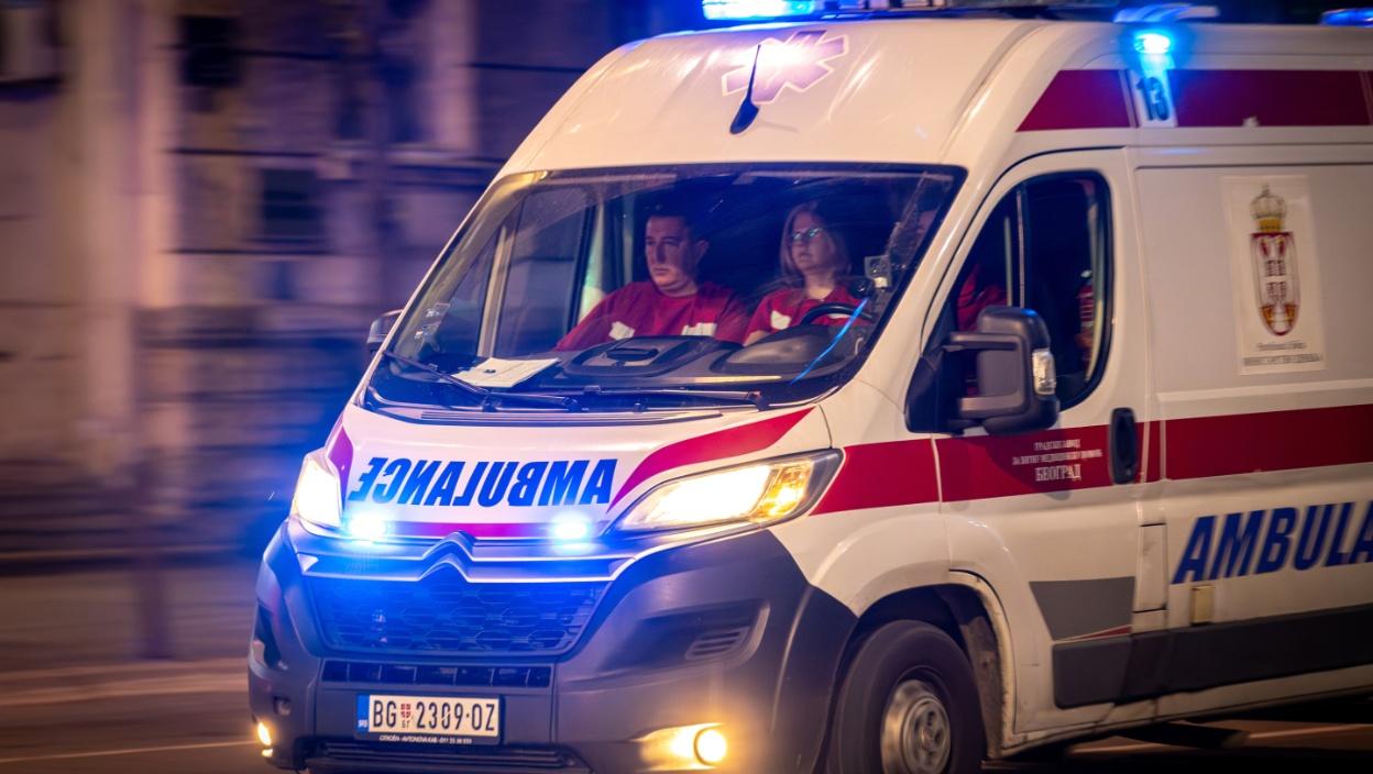 Huligani pretukli Britance, žrtve završile sa teškim povredama glave