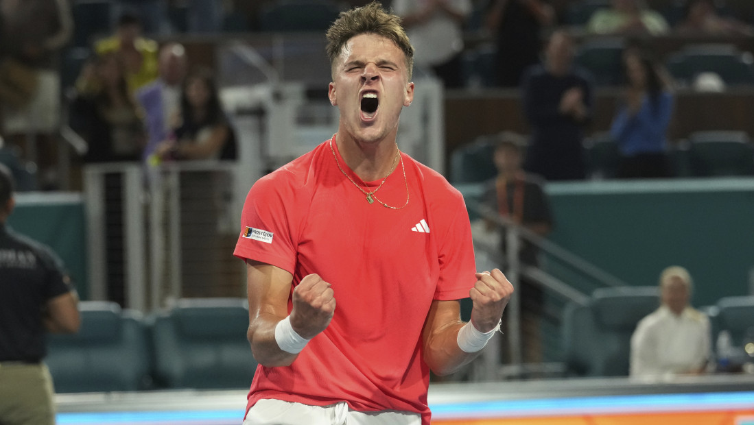 Jakub Menšik u polufinale Rolan Garosa