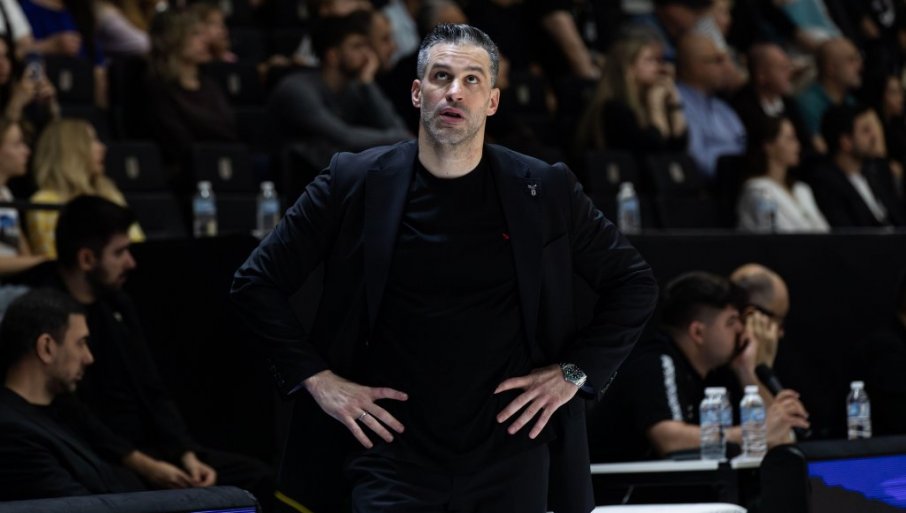 Alimpijević isključen, Fenerbahče blizu titule (VIDEO)