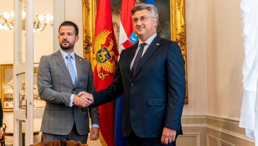 Boravak u Tivtu premijer Andrej Plenković iskoristio da obiđe svoje sunarodnike
