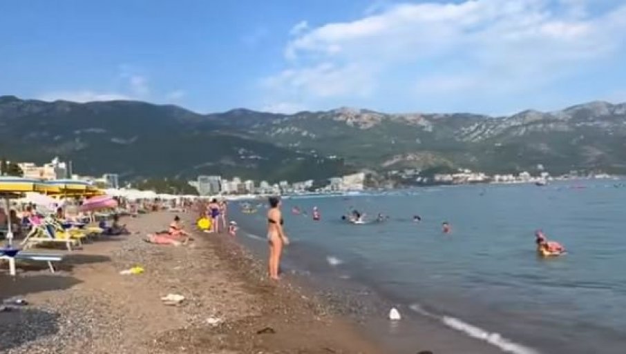 ZMIJA MEĐU DEČIJIM IGRAČKAMA: Drama na crnogorskom letovalištu (FOTO)