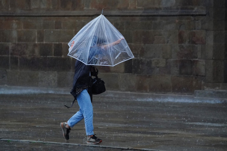 Beograđani, pažnja! Evo kada nevreme stiže u prestonicu, zna se tačan sat!