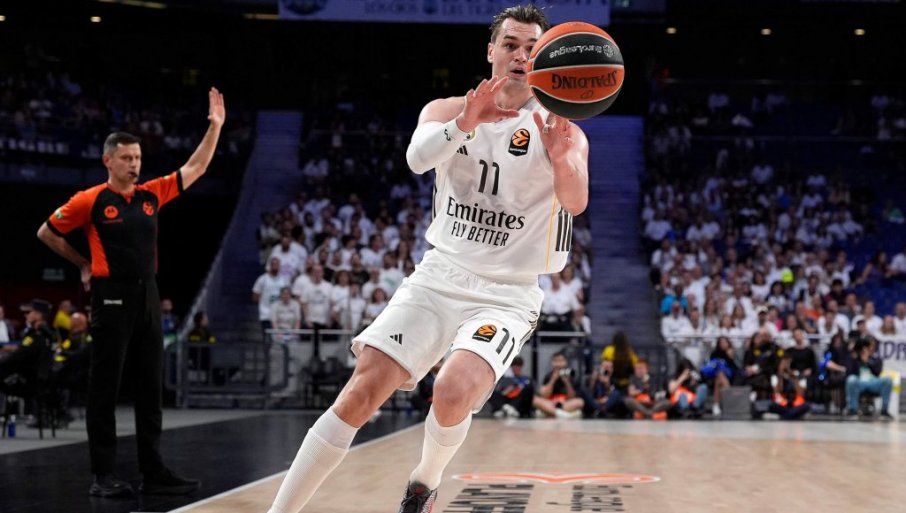 Hrvat napustio Real Madrid, poznato u kom klubu nastavlja karijeru
