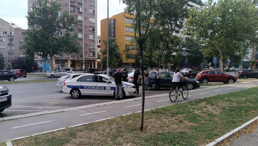 Bačen Molotovljev koktel na lokal na Novom Beogradu
