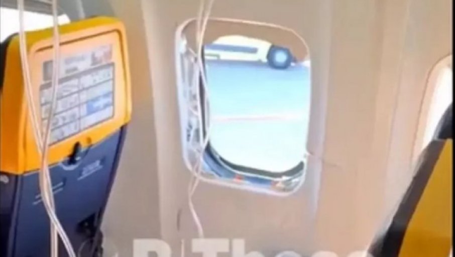 (VIDEO) Državljanin Srbije umalo ispao kroz prozor tokom leta