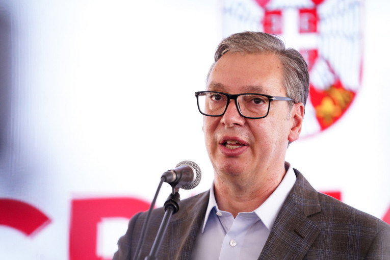 "Žene drže Srbiju i guraju je napred" Vučić poslao snažnu poruku iz Drežnika!