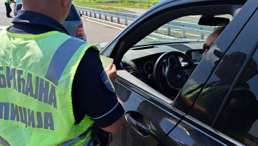LAKŠE POVREĐENO SEDAM OSOBA: Za dan u Južnobačkom okrugu dogodilo se 12 saobraćajnih nesreća