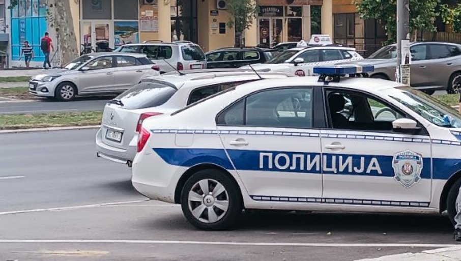 Upad u stan na Čukarici, zaplenjena velika količina municije i oružje (FOTO)
