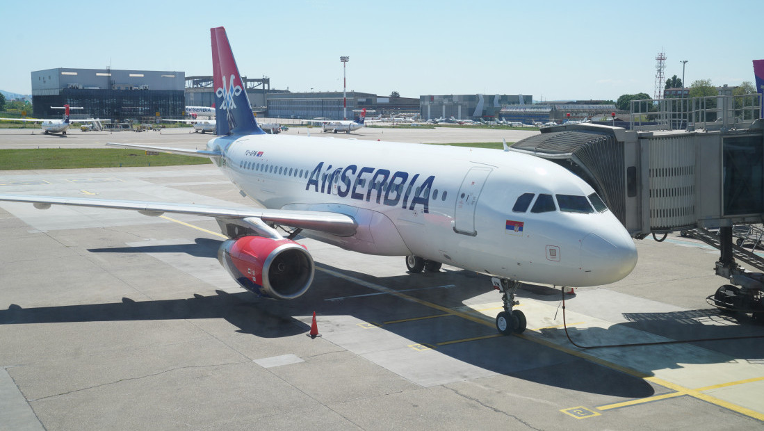 Er Srbija preusmerava avione za Kataniju u Palermo