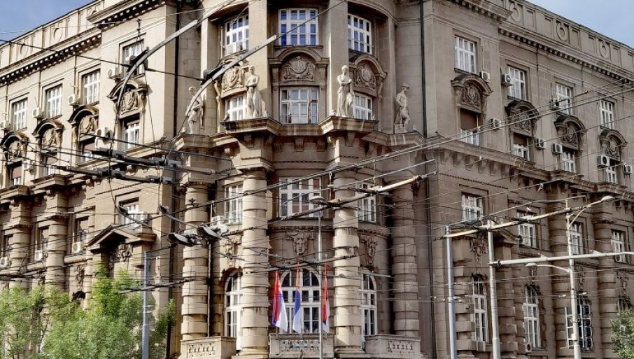 Na kraju juna 41,29 milijardi evra, učešće u BDP 43,8 odsto