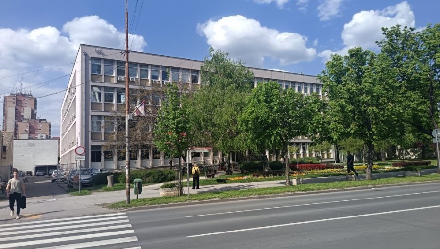 MALOLETNIKU IZ BANATSKOG KARLOVCA ODREĐEN PRITVOR ZBOG UBISTVA OČUHA: Tužilaštvo pokrenulo istragu