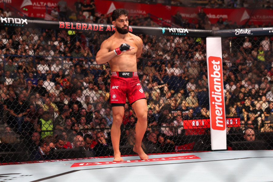 „BOG BLAGOSLOVIO SRBIJU!“ Albanac provocirao na UFC u Areni, a sada šokirao svet ovim rečima! (VIDEO)