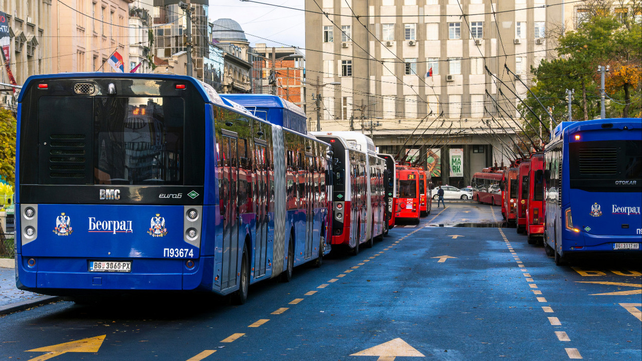 Beograd menja ritam – Nova pravila u gradskom prevozu: Autobusi skreću sa starih ruta, građani moraju da se prilagode