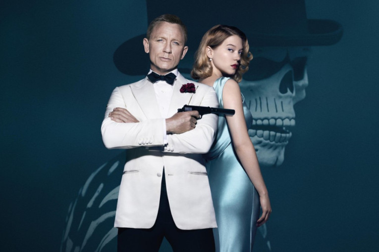 Da li će ova fatalna crnka biti nova Bond devojka? Izgleda brutalno, a evo kako je postala vodeći favorit (FOTO)