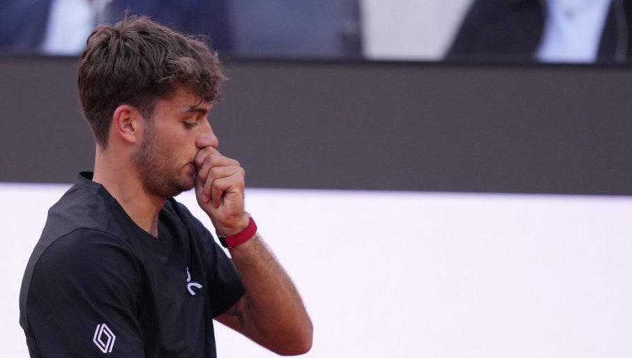 NOVA SENZACIJA NA US OPENU! Šesti reket sveta završio borbu za titulu na poslednjem grend slemu u sezoni