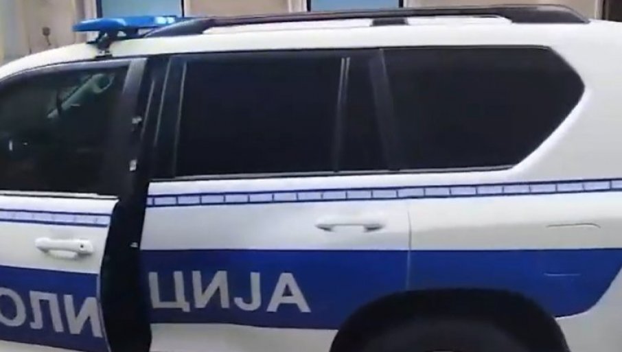 PRONAŠLI MU KOKAIN I 3.700 EVRA: Akcija policije u Nišu, uhapšen muškarac